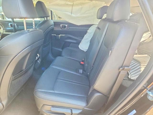 2026 KIA SORENTO S 11