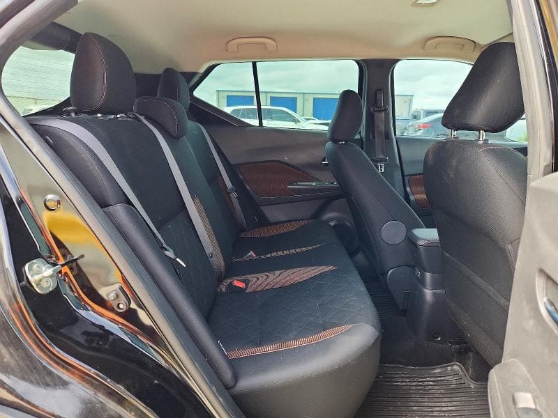 2020 NISSAN KICKS SR SR 10