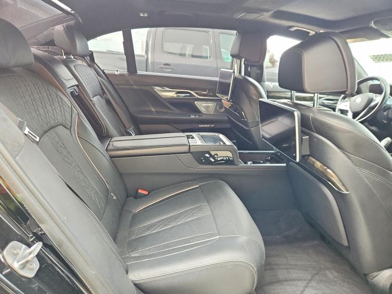 2017 BMW 7 SERIES 740I RWD 10