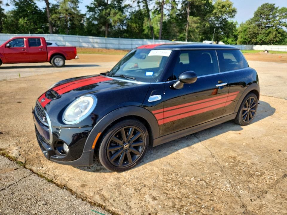 2017 MINI COOPER S