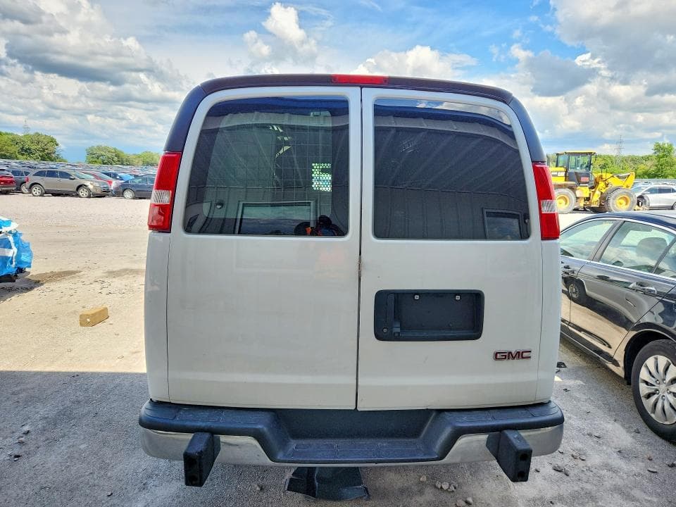 2021 GMC SAVANA G2500 6