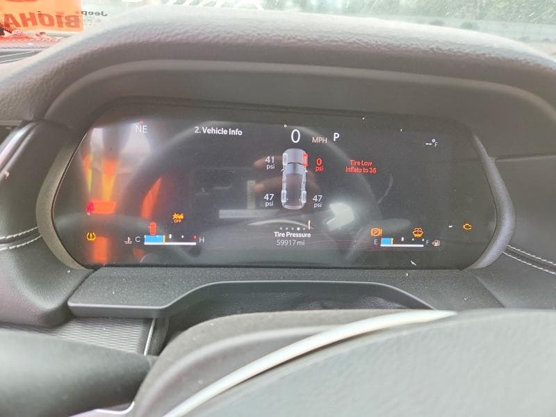2023 JEEP GRAND CHEROKEE LAREDO/ALTITUDE LAREDO/ALTITUDE 9