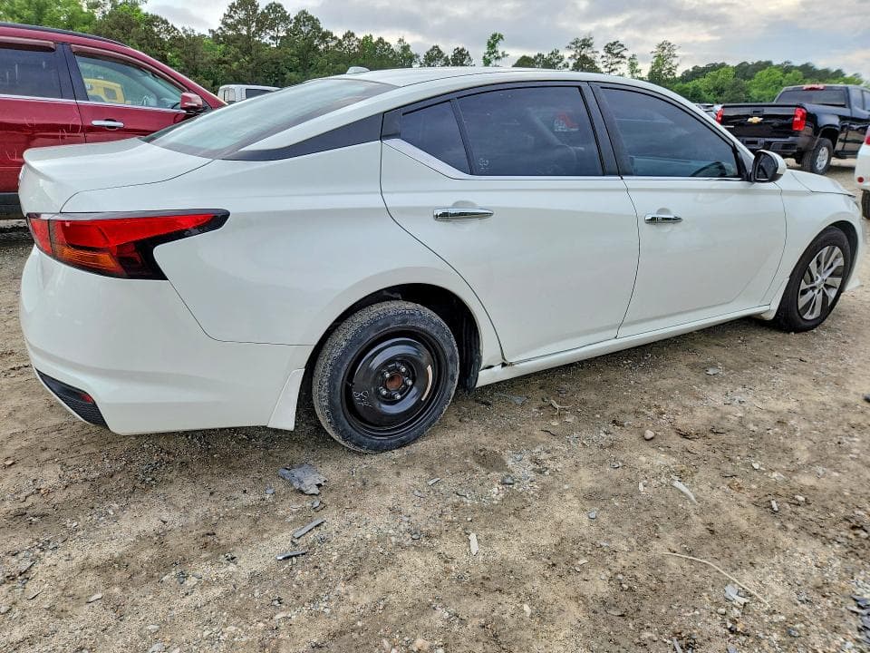 2019 NISSAN ALTIMA S 3