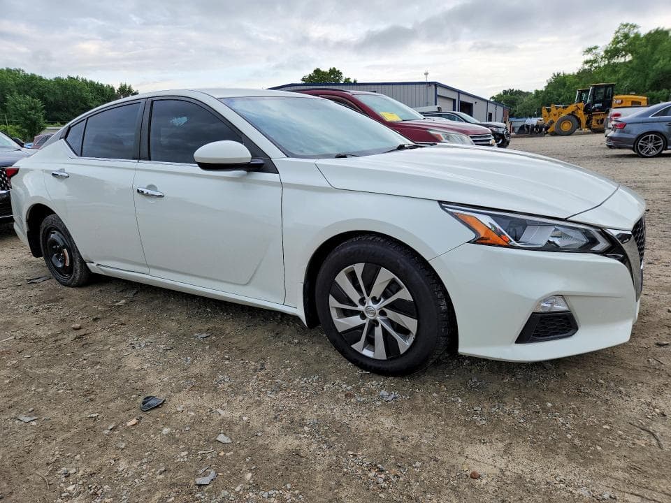 2019 NISSAN ALTIMA S 4
