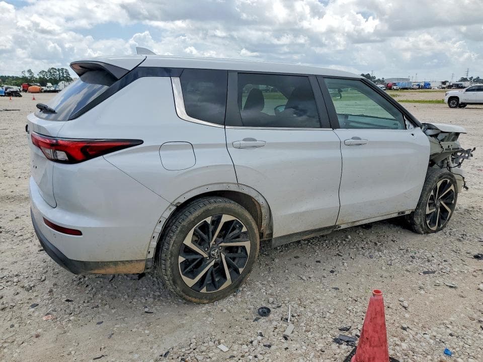 2022 MITSUBISHI OUTLANDER ES ES 3