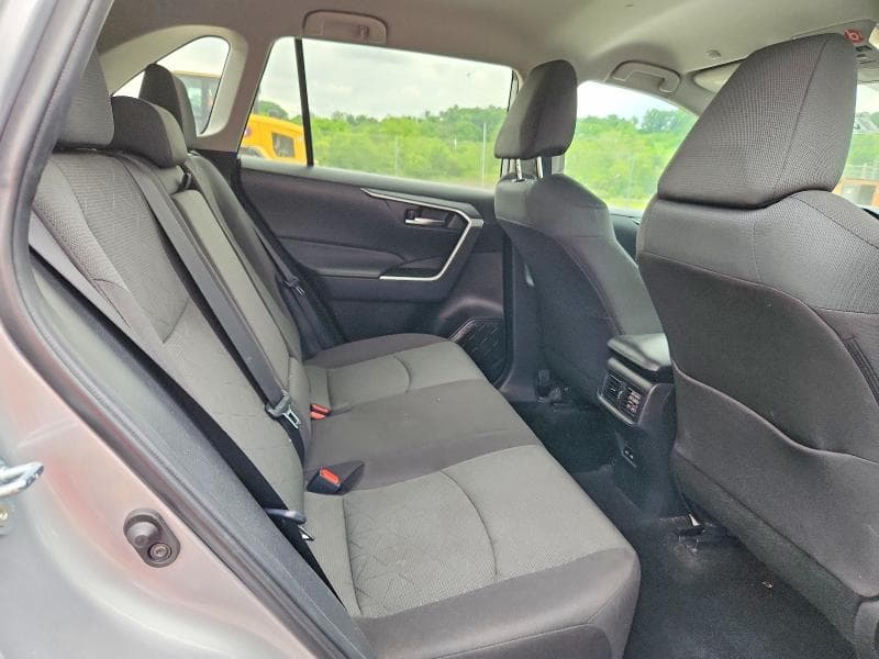 2024 TOYOTA RAV4 XLE 11
