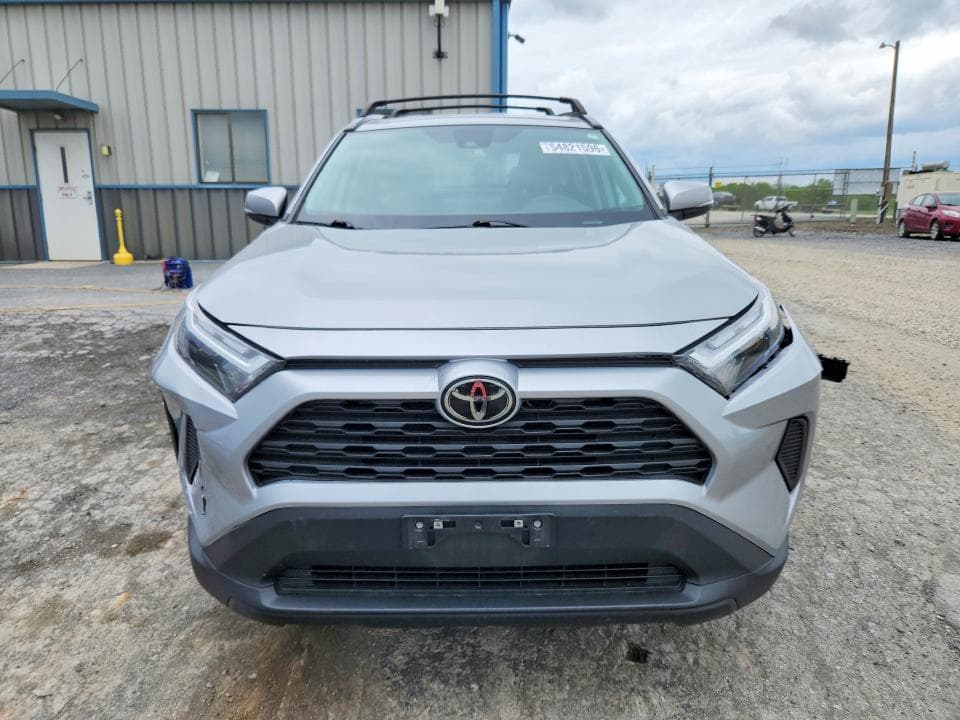 2024 TOYOTA RAV4 XLE 5