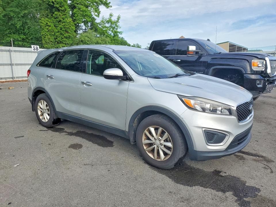 2017 KIA SORENTO L 4