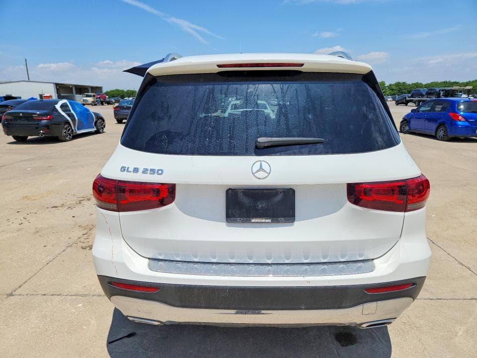 2021 MERCEDES-BENZ GLB 250 6