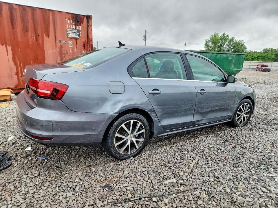 2017 VOLKSWAGEN JETTA SE 3