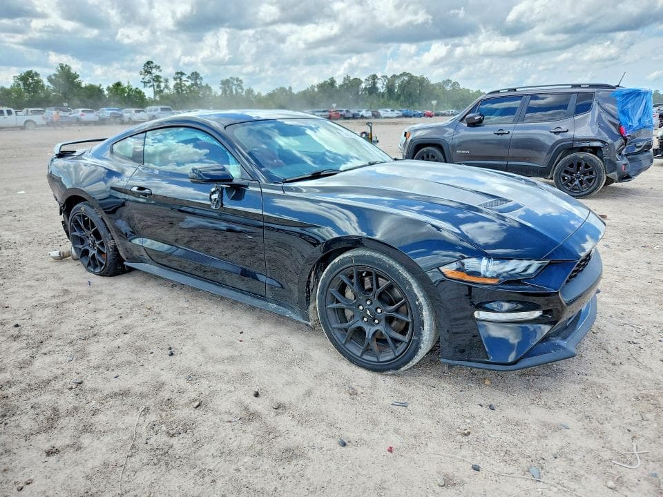 2018 FORD MUSTANG 4