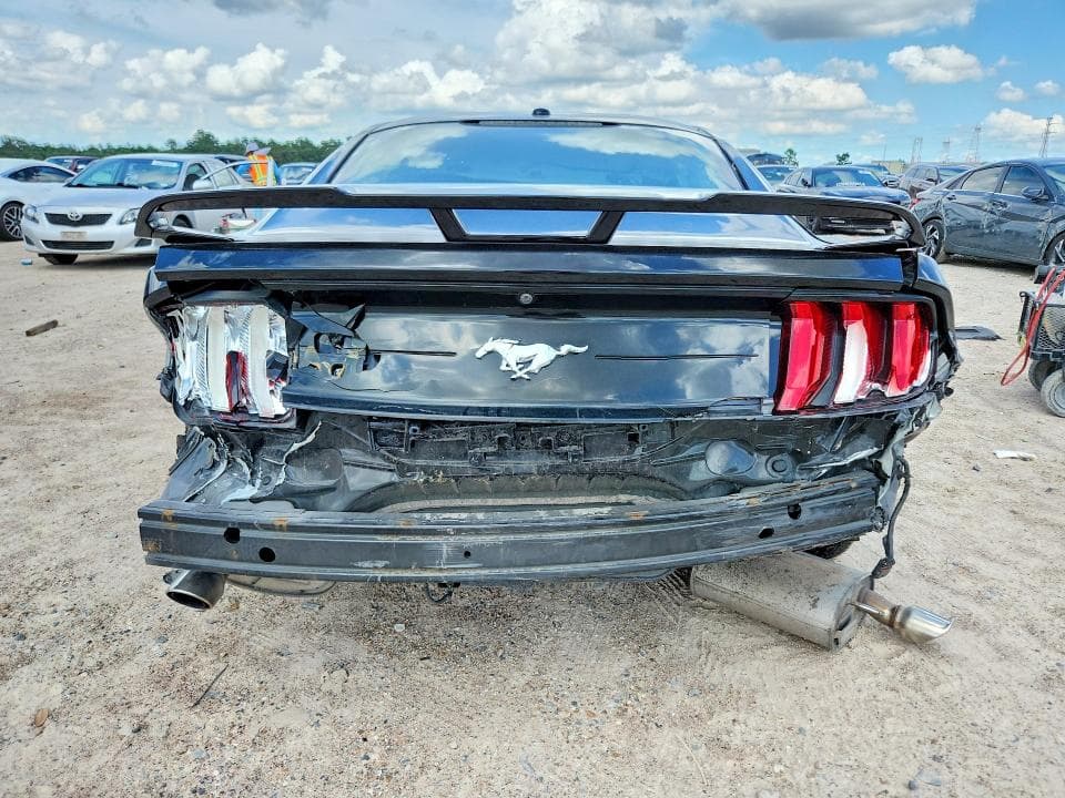 2018 FORD MUSTANG 6