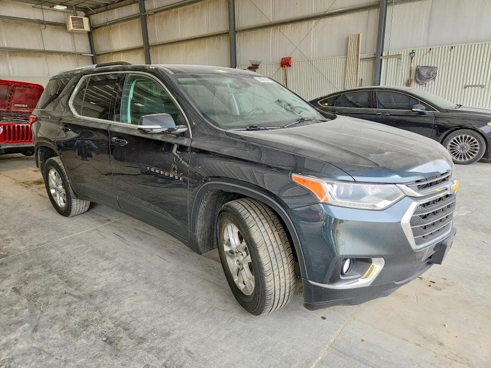 2018 CHEVROLET TRAVERSE LT LT 4