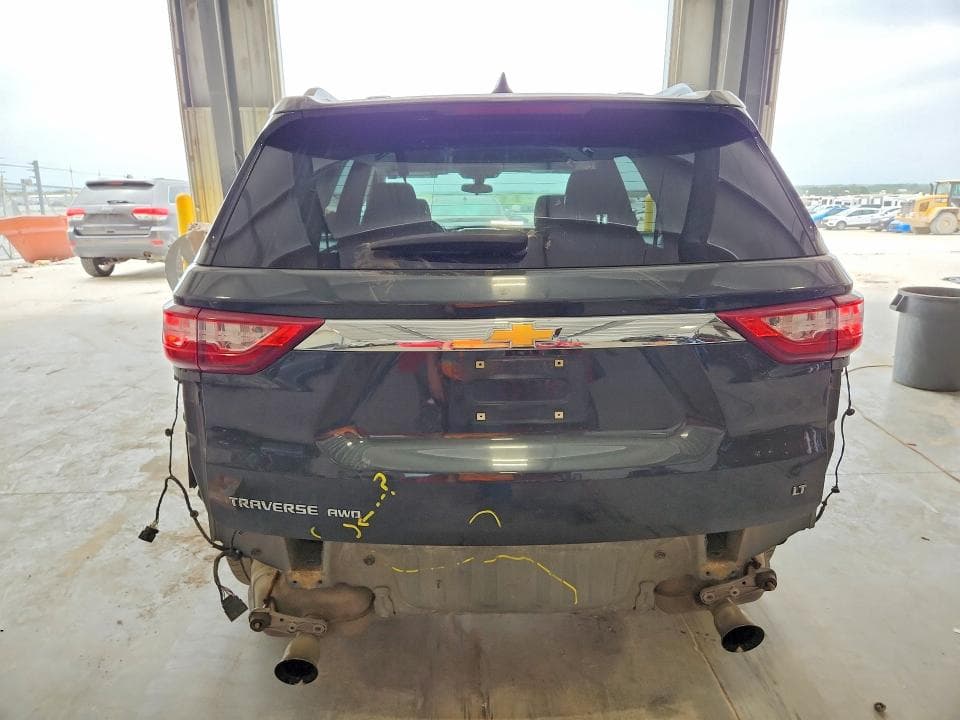 2018 CHEVROLET TRAVERSE LT LT 6