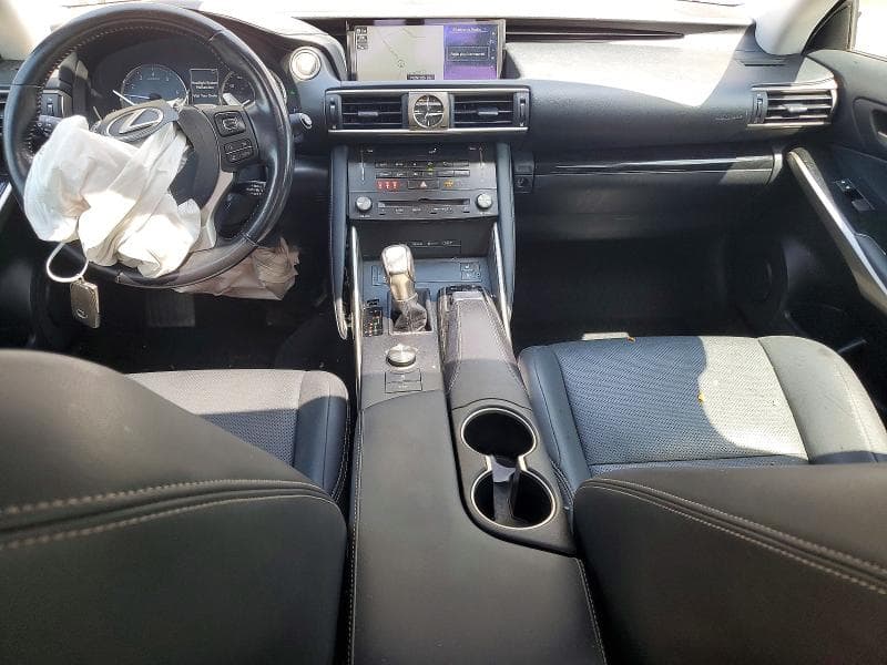 2017 LEXUS IS 300 8