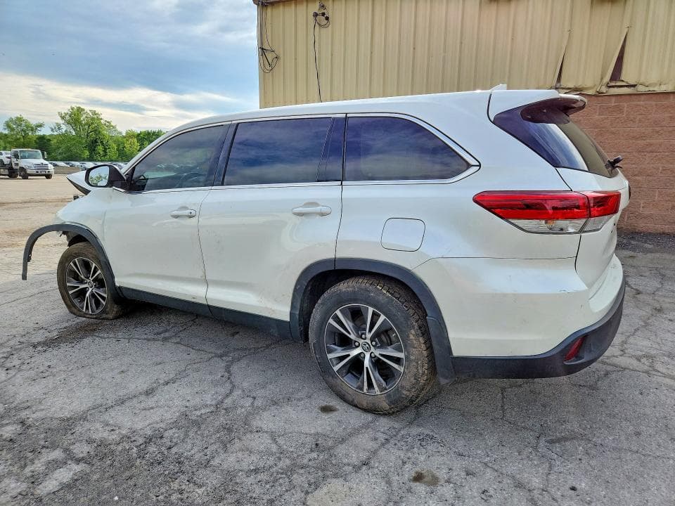 2019 TOYOTA HIGHLANDER LE PLUS LE PLUS 3
