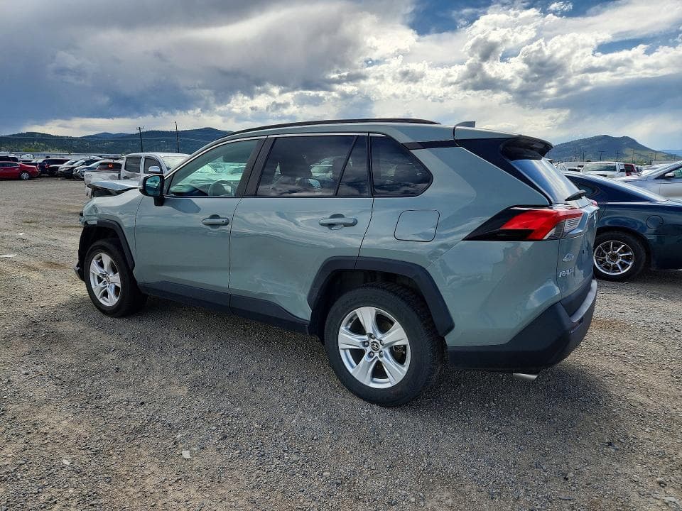 2021 TOYOTA RAV4 XLE XLE 2
