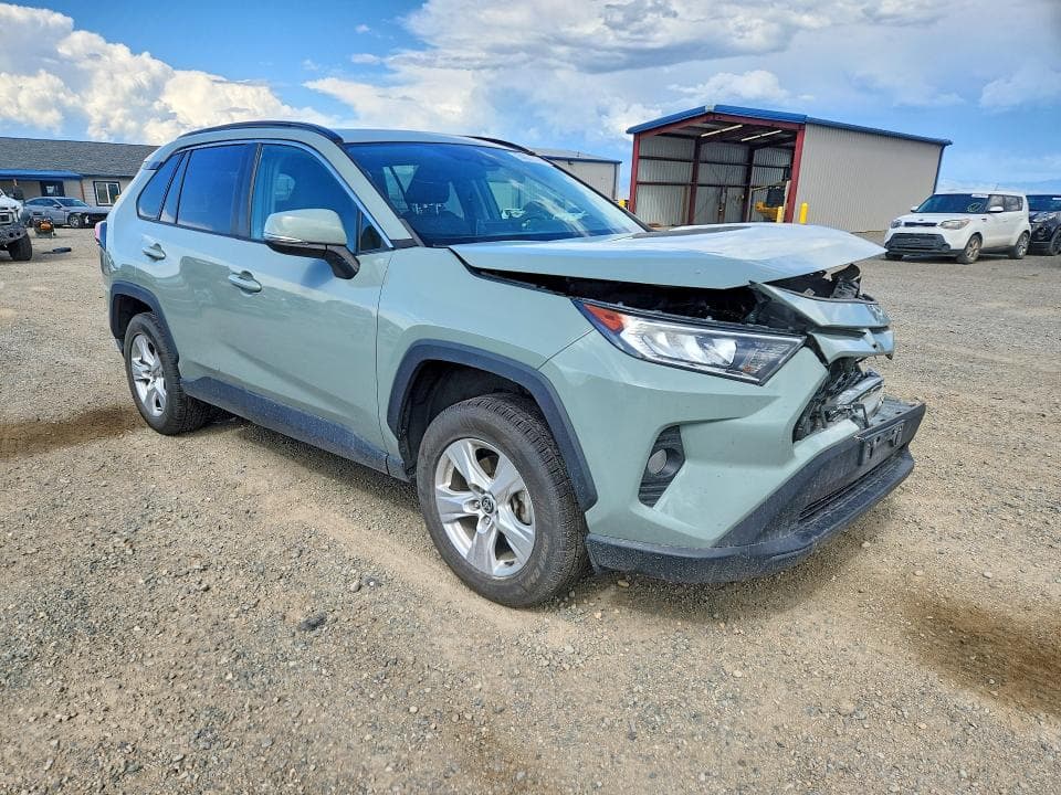 2021 TOYOTA RAV4 XLE XLE 4