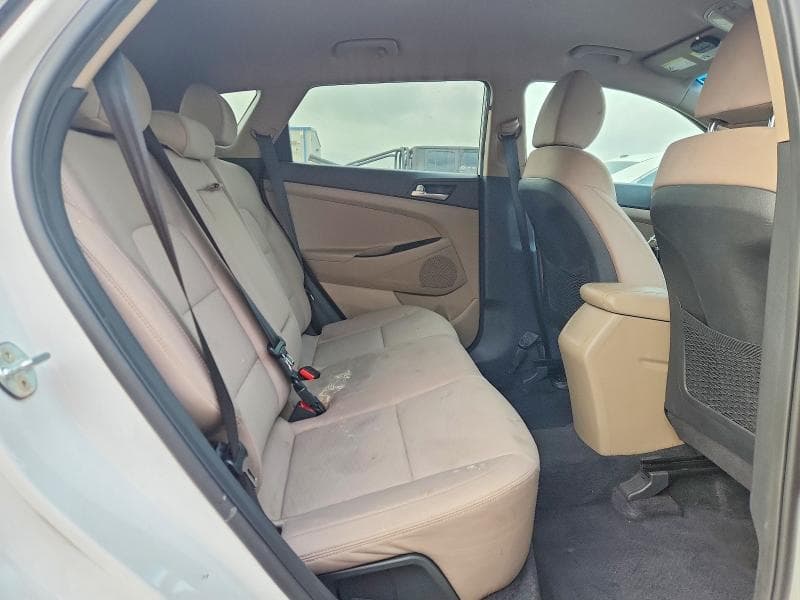 2019 HYUNDAI TUCSON SE 11