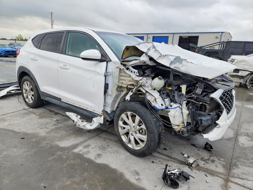 2019 HYUNDAI TUCSON SE 4