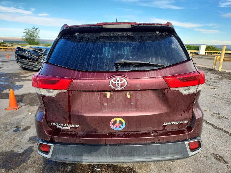 2019 TOYOTA HIGHLANDER LIMITED PLATINUM 6