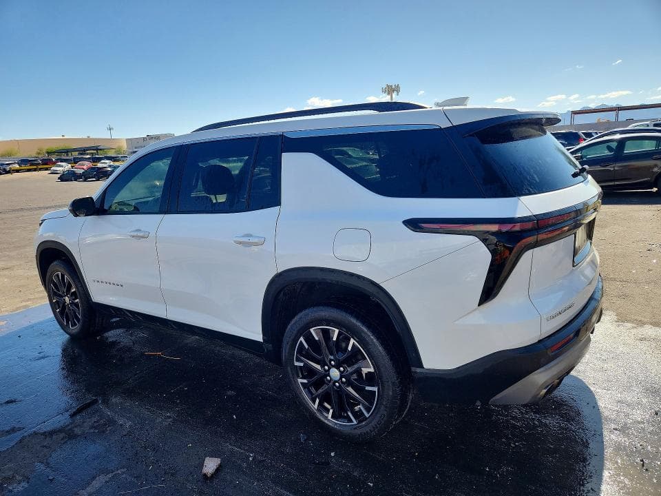 2024 CHEVROLET TRAVERSE LT 2
