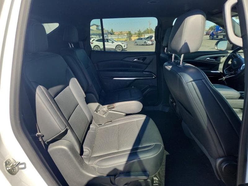 2024 CHEVROLET TRAVERSE LT 11