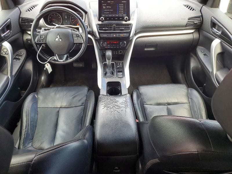 2022 MITSUBISHI ECLIPSE CROSS SE SE 8