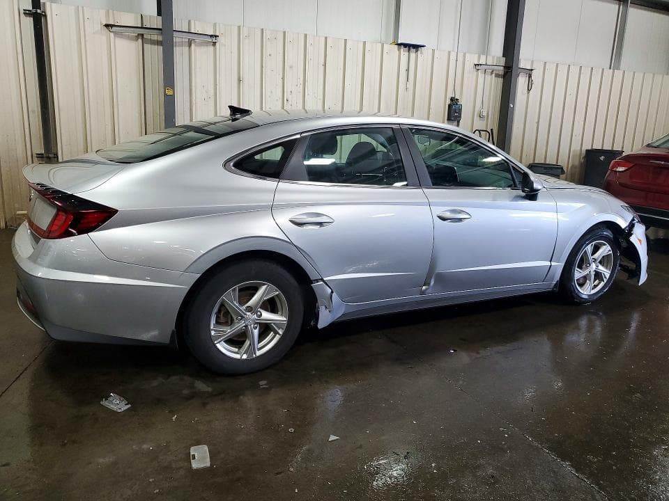 2022 HYUNDAI SONATA SE 3