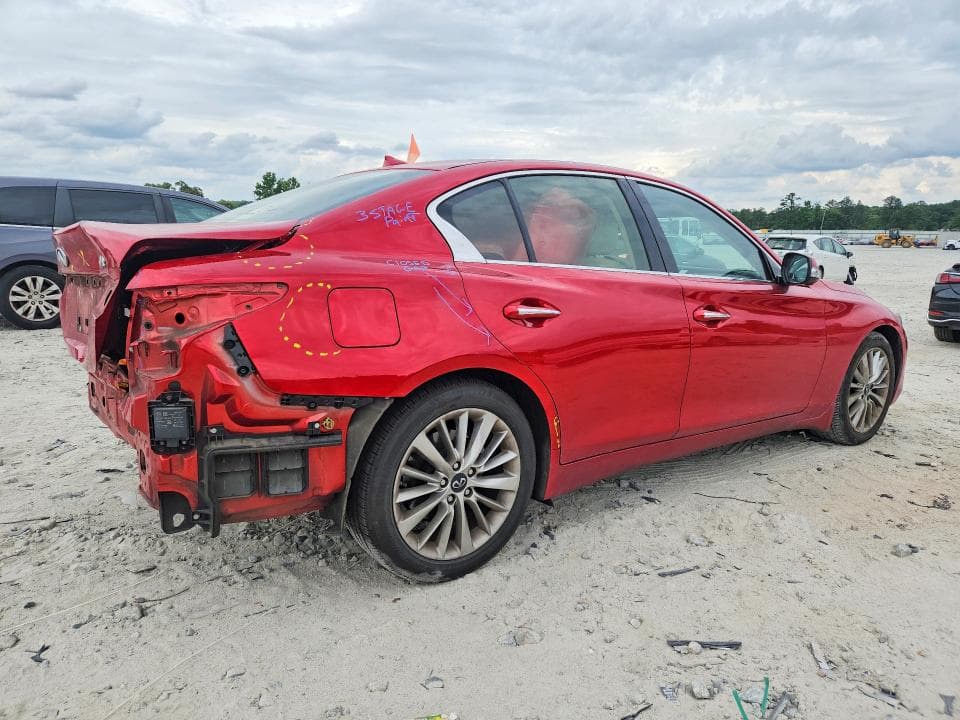 2021 INFINITI Q50 LUXE 3