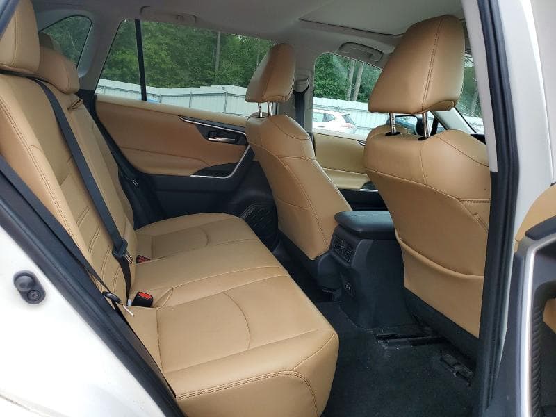 2019 TOYOTA RAV4 XLE PREMIUM XLE PREMIUM 11