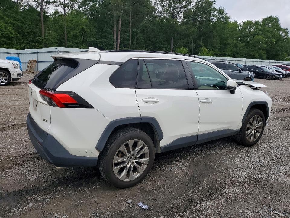 2019 TOYOTA RAV4 XLE PREMIUM XLE PREMIUM 3