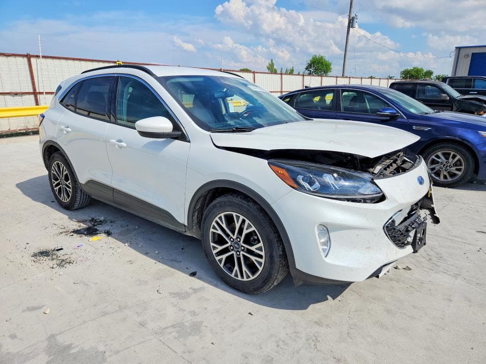 2020 FORD ESCAPE SEL 4