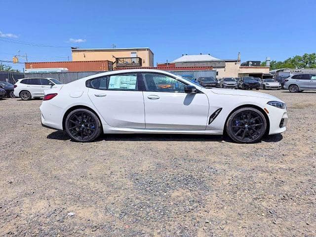 2026 BMW M850XI 14