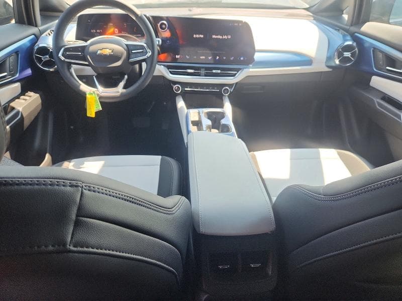 2025 CHEVROLET EQUINOX LT 8