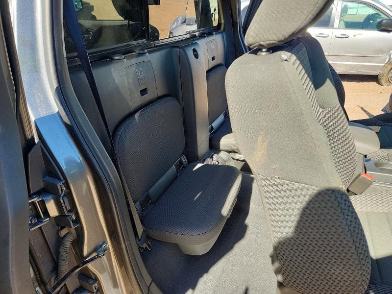 2019 NISSAN FRONTIER SV V6 10