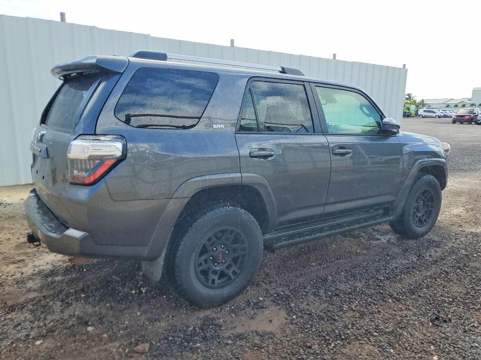 2020 TOYOTA 4RUNNER 3
