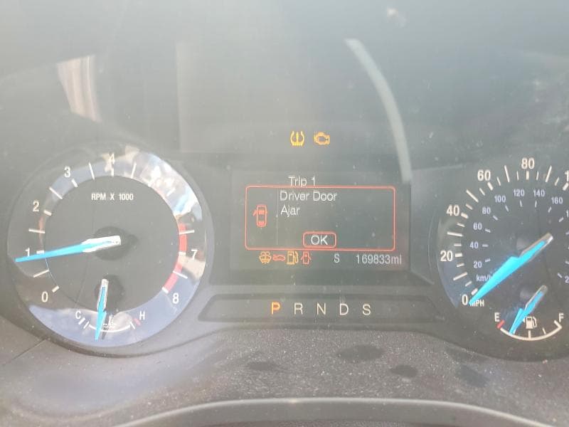 2017 FORD FUSION SE 9