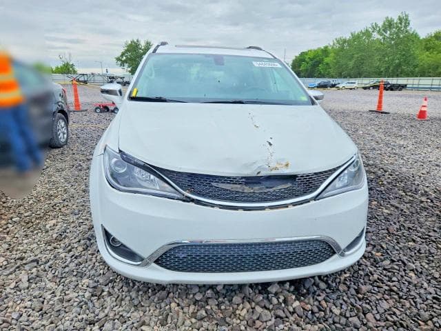 2018 CHRYSLER PACIFICA LIMITED 5