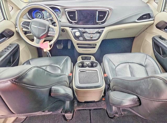 2018 CHRYSLER PACIFICA LIMITED 8