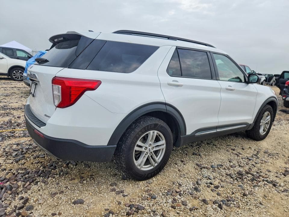 2023 FORD EXPLORER XLT 3