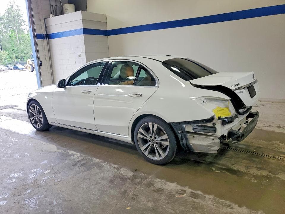 2019 MERCEDES-BENZ C 300 2