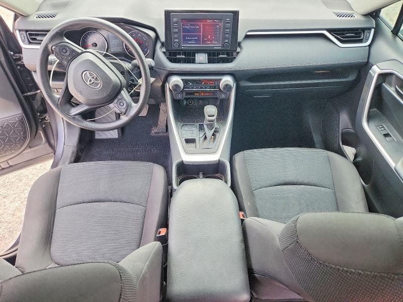 2022 TOYOTA RAV4 LE 8
