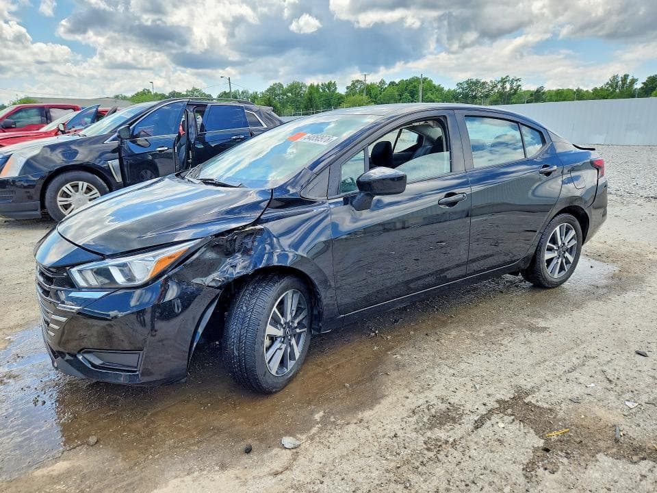 2023 NISSAN VERSA SV 2