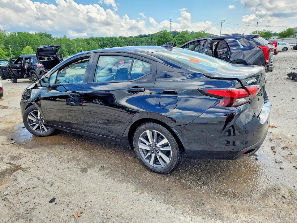 2023 NISSAN VERSA SV 3