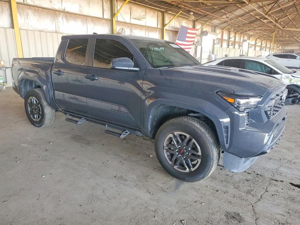 2025 TOYOTA TACOMA TRD SPORT 4