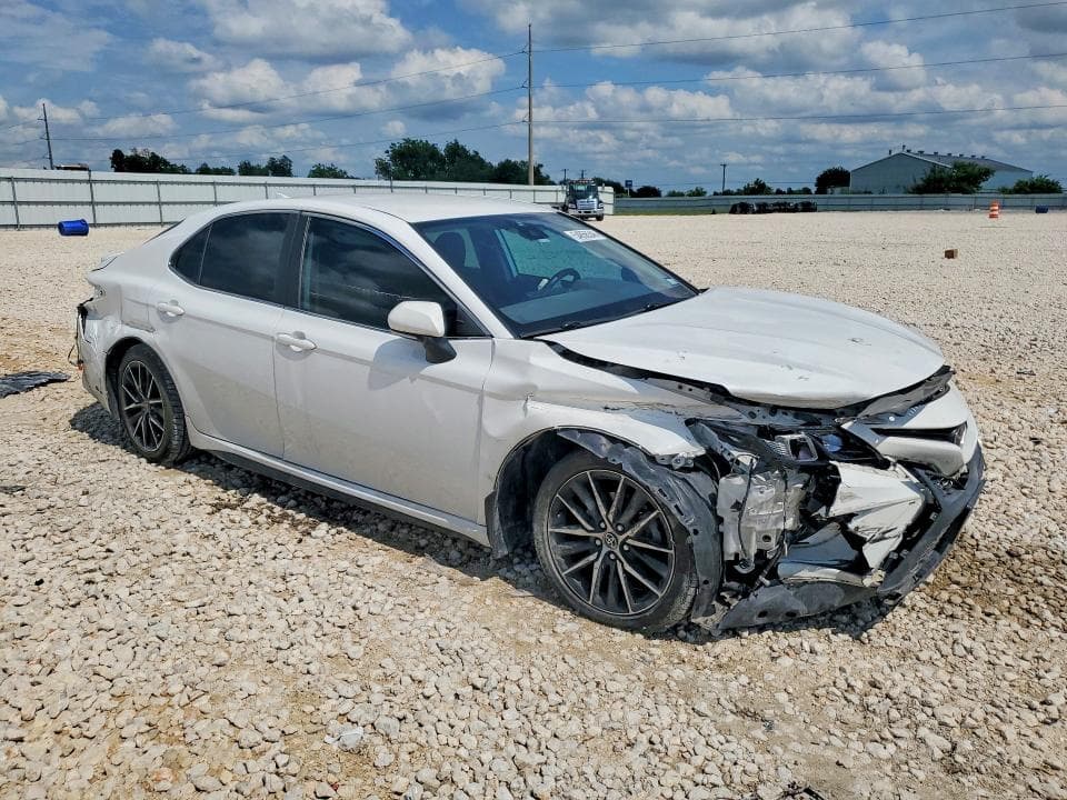 2021 TOYOTA CAMRY SE SE 4