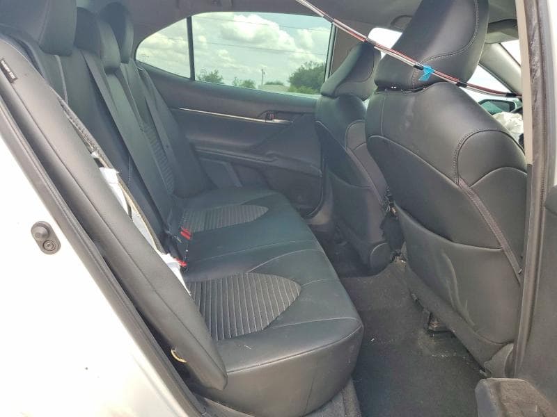 2021 TOYOTA CAMRY SE SE 10