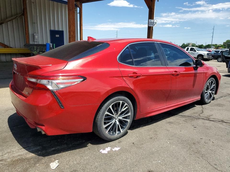 2019 TOYOTA CAMRY SE 3