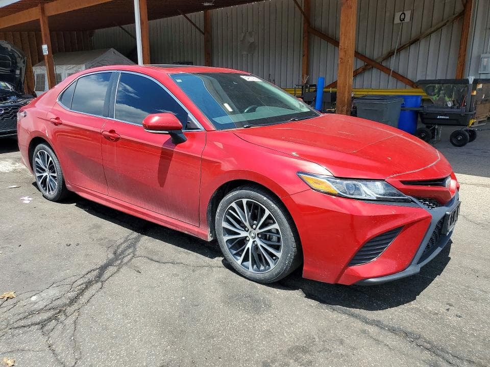 2019 TOYOTA CAMRY SE 4